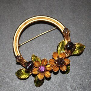 Vintage Brooch Pin Signed TC Tanya Creations Gold-Tone Wreath Enamel Leaves